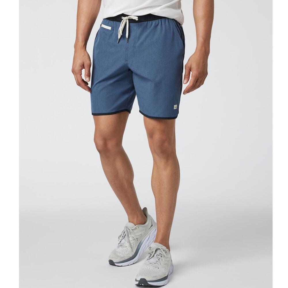 Vuori Mens Banks Short Unlined 7" in Azure Linen Texture - Picture 3 of 12
